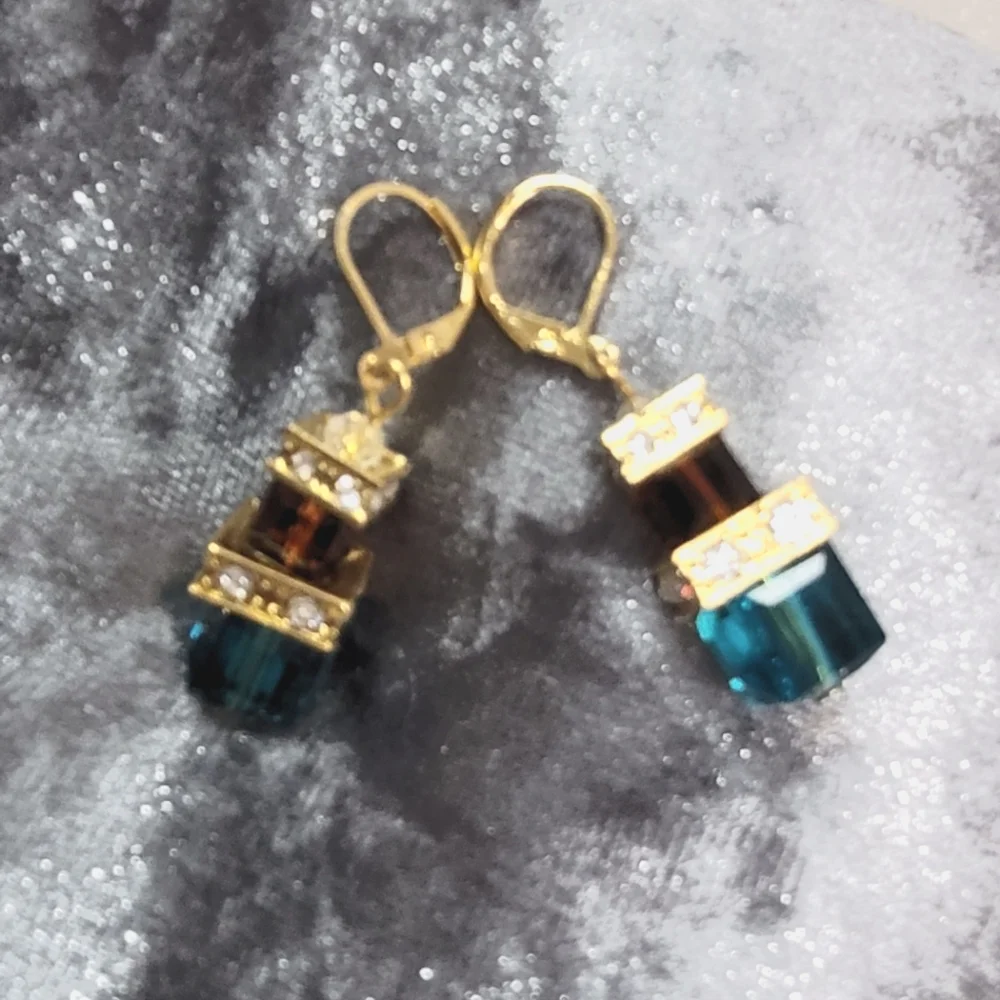 Blue Square Inlaid Zircon Earrings - Picture 1 of 5